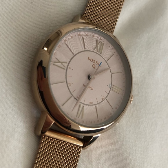 Rose Gold Fossil hybrid Smart Watch - Picture 5 of 8